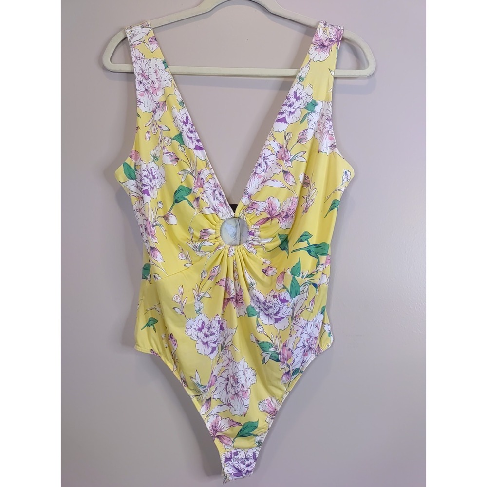 Fashion Nova Riley Multicolor Floral Central‎ Ring Front Thong Bodysuit Size 1X